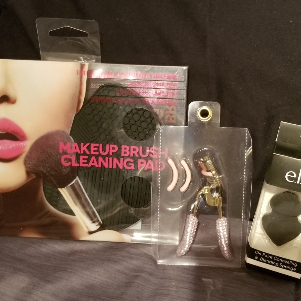 Elf makeup sponges and makeup items